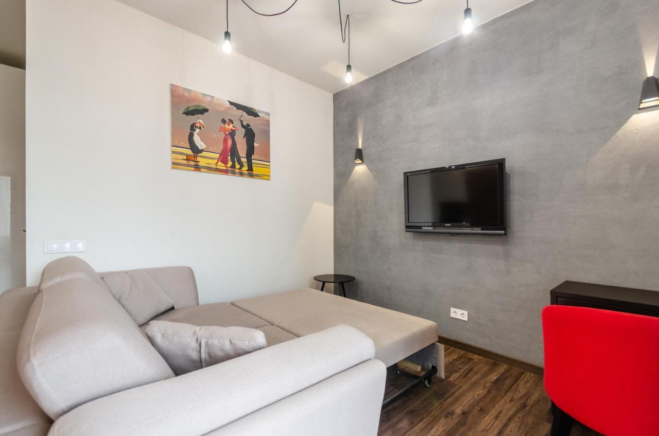 Petrovdom Apartaments 8-188 In Rc Central Park, 7 John Mccain Street 基輔 外观 照片