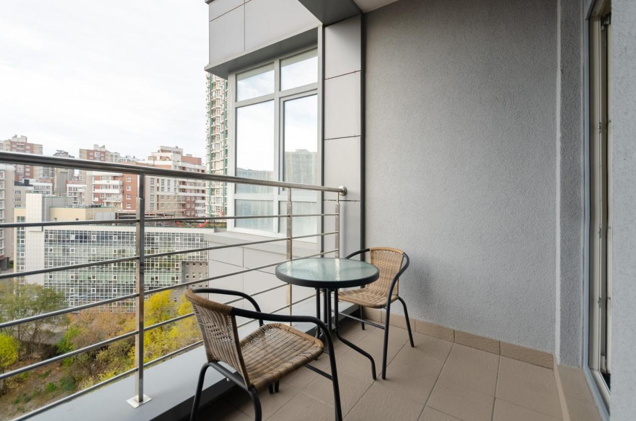 Petrovdom Apartaments 8-188 In Rc Central Park, 7 John Mccain Street 基輔 外观 照片